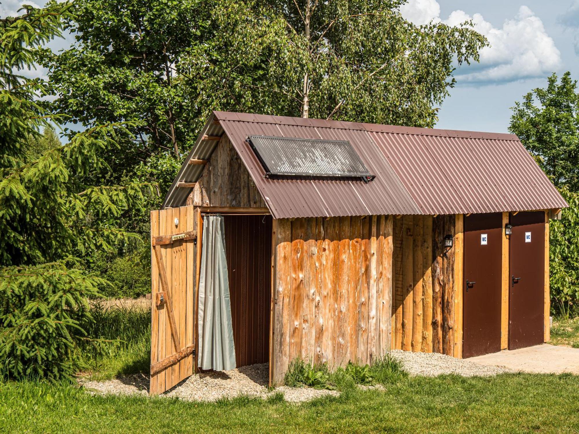 Готель Fort Wapiti Zalasowa Екстер'єр фото